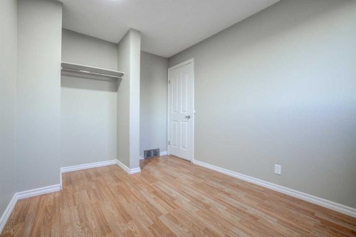 171 Erin Woods Drive Se, Calgary, AB - Indoor Photo Showing Other Room