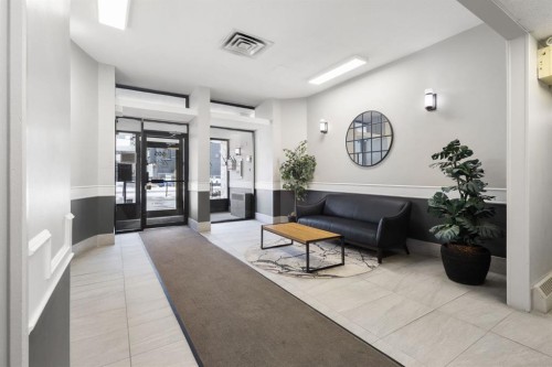 408-505 19 Avenue Sw, Calgary, AB - Indoor Photo Showing Other Room