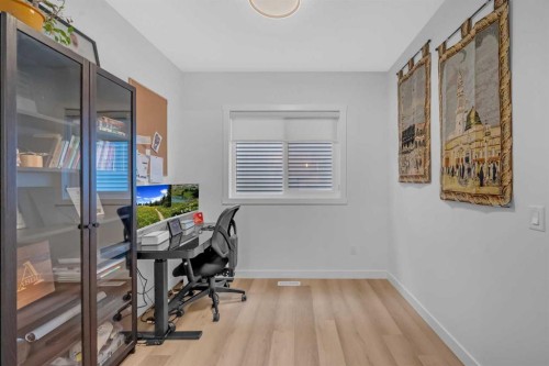 11 Heritage Circle, Cochrane, AB - Indoor Photo Showing Office