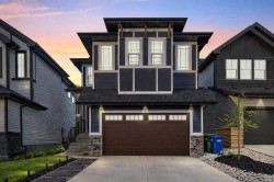 11 Heritage Circle Cochrane, AB T4C 3G9