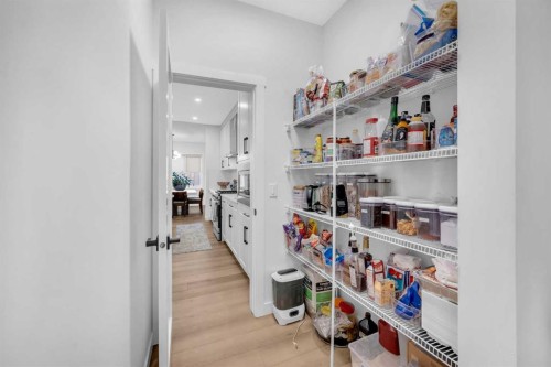 11 Heritage Circle, Cochrane, AB - Indoor Photo Showing Other Room