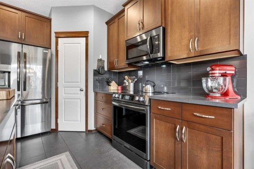 72 Auburn Bay Avenue Se, Calgary, AB - Indoor Photo Showing Kitchen