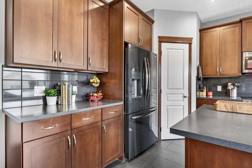 72 Auburn Bay Avenue Se, Calgary, AB - Indoor Photo Showing Kitchen