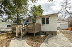 6507 34 Avenue NW Calgary, AB T3B 1M9