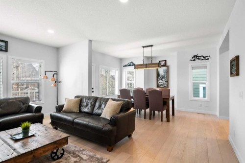 99 Ridge View Close, Cochrane, AB - Indoor Photo Showing Living Room