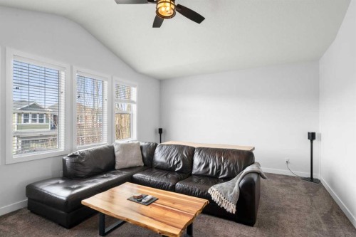 99 Ridge View Close, Cochrane, AB - Indoor Photo Showing Living Room