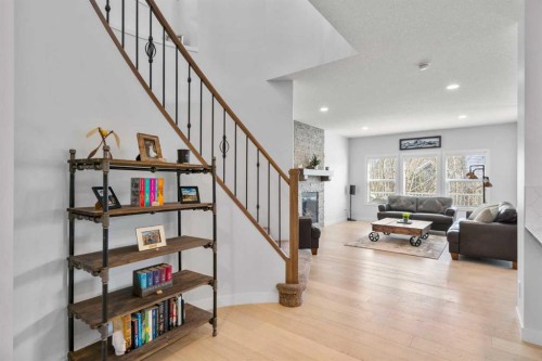 99 Ridge View Close, Cochrane, AB - Indoor