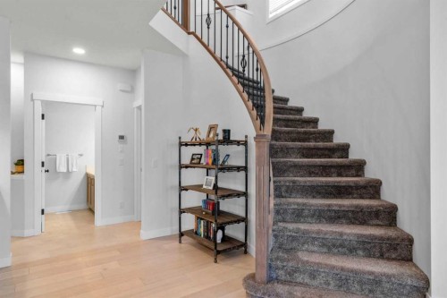 99 Ridge View Close, Cochrane, AB - Indoor Photo Showing Other Room