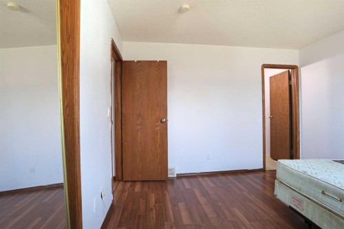184 Upland Boulevard West, Brooks, AB - Indoor