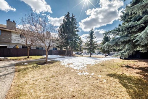 29-2519 38 Street Ne, Calgary, AB - Outdoor