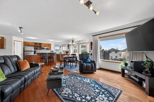 197 Arbour Stone Close Nw, Calgary, AB - Indoor Photo Showing Living Room