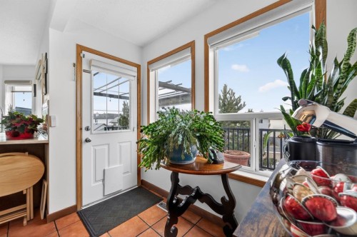 197 Arbour Stone Close Nw, Calgary, AB - Indoor Photo Showing Other Room