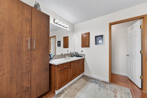 197 Arbour Stone Close Nw, Calgary, AB - Indoor