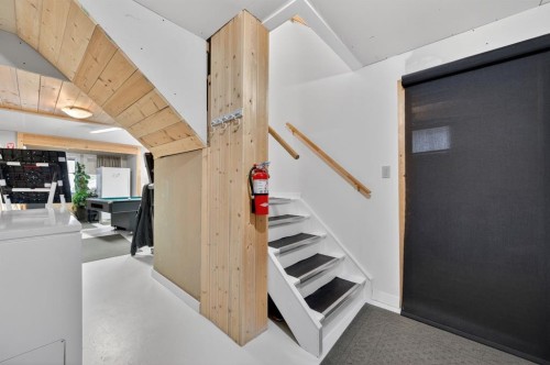 197 Arbour Stone Close Nw, Calgary, AB - Indoor