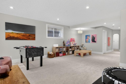 2011 43 Avenue Sw, Calgary, AB - Indoor