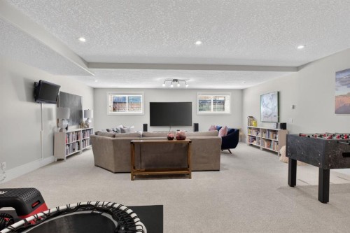 2011 43 Avenue Sw, Calgary, AB - Indoor