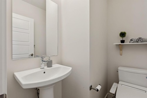 87 Aquila Way Nw, Calgary, AB - Indoor Photo Showing Bathroom