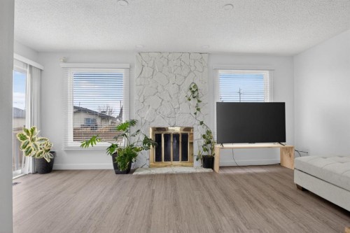 55 Falwood Place Ne, Calgary, AB - Indoor