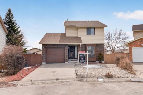 55 Falwood Place Ne, Calgary, AB - Outdoor
