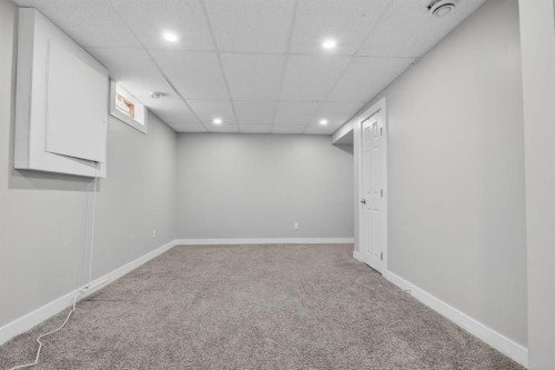 55 Falwood Place Ne, Calgary, AB - Indoor