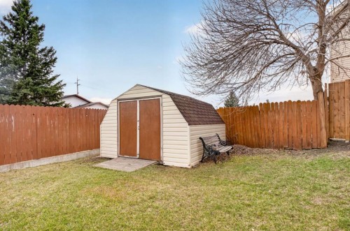 55 Falwood Place Ne, Calgary, AB - Outdoor