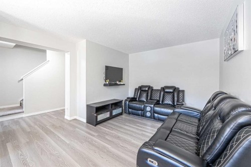 24 Cityscape Avenue Ne, Calgary, AB - Indoor