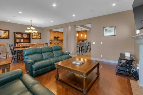 44 Mahogany Rise Se, Calgary, AB - Indoor Photo Showing Living Room