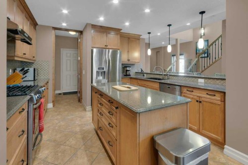 44 Mahogany Rise Se, Calgary, AB - Indoor Photo Showing Kitchen With Upgraded Kitchen