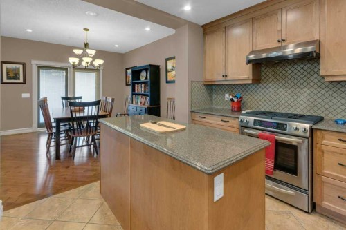 44 Mahogany Rise Se, Calgary, AB - Indoor Photo Showing Kitchen