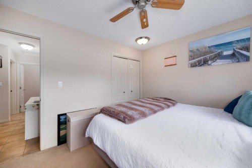 60 Doverview Place Se, Calgary, AB - Indoor Photo Showing Bedroom