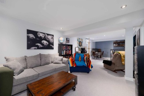 60 Doverview Place Se, Calgary, AB - Indoor Photo Showing Living Room