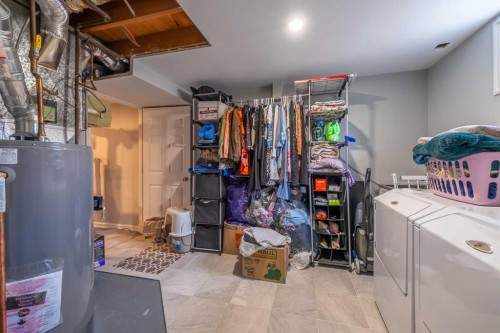 60 Doverview Place Se, Calgary, AB - Indoor Photo Showing Laundry Room