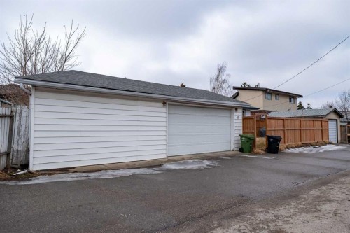 60 Doverview Place Se, Calgary, AB - Outdoor