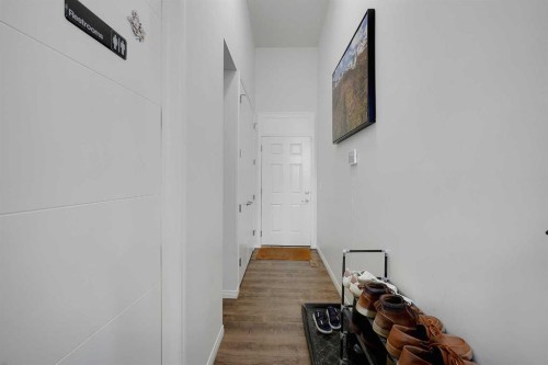 17 Yorkstone Way Sw, Calgary, AB - Indoor Photo Showing Other Room