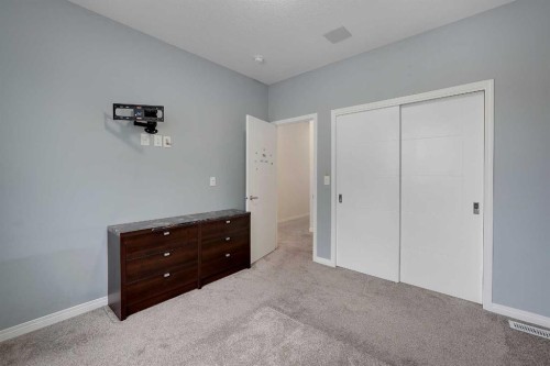 17 Yorkstone Way Sw, Calgary, AB - Indoor
