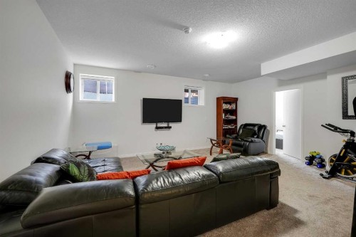 17 Yorkstone Way Sw, Calgary, AB - Indoor