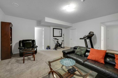 17 Yorkstone Way Sw, Calgary, AB - Indoor