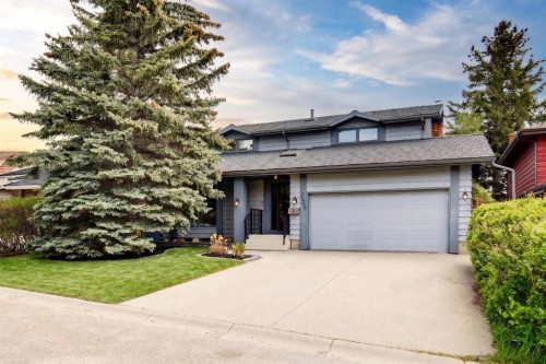 124 Edgehill Close Nw, Calgary, AB - Outdoor With Facade