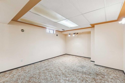 124 Edgehill Close Nw, Calgary, AB - Indoor
