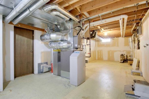 124 Edgehill Close Nw, Calgary, AB - Indoor Photo Showing Basement