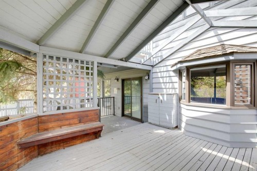 124 Edgehill Close Nw, Calgary, AB - Outdoor With Deck Patio Veranda With Exterior