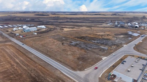 100 Shantz Drive, Didsbury, AB 