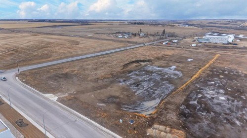 100 Shantz Drive, Didsbury, AB 