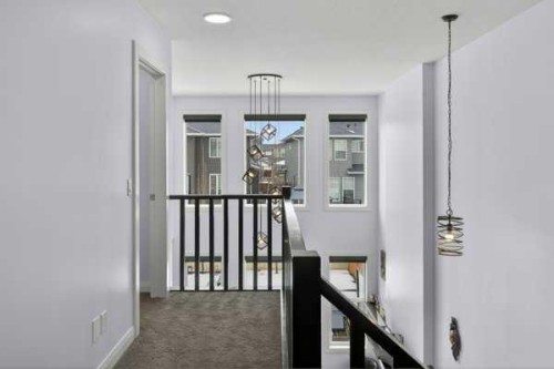 45 Evansfield Manor Nw, Calgary, AB - Indoor Photo Showing Other Room