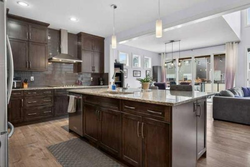 45 Evansfield Manor Nw, Calgary, AB - Indoor Photo Showing Kitchen With Upgraded Kitchen