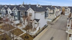 305 Elgin Gardens SE Calgary, AB T2Z 4T5