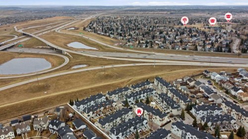 305 Elgin Gardens Se, Calgary, AB - Outdoor With View