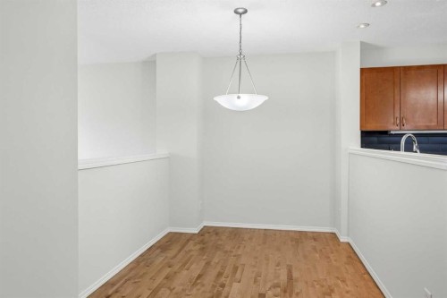 305 Elgin Gardens Se, Calgary, AB - Indoor Photo Showing Other Room
