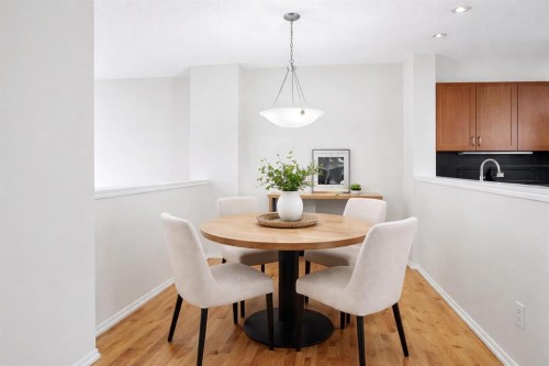 305 Elgin Gardens Se, Calgary, AB - Indoor Photo Showing Dining Room