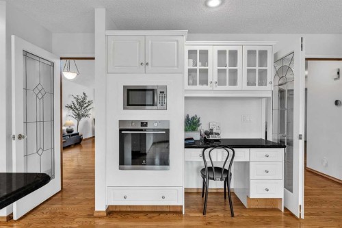 28 Woodpark Close Sw, Calgary, AB - Indoor